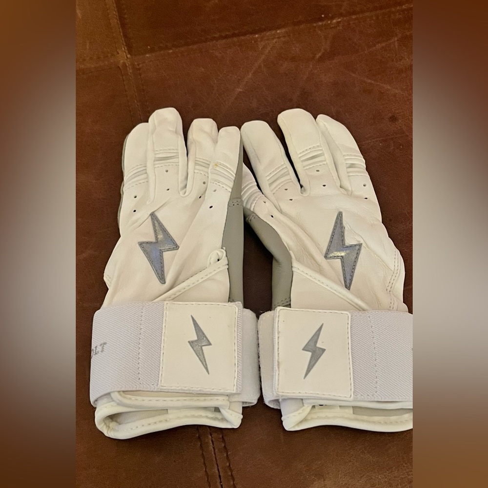 Bruce Bolt batting gloves, youth small in white. New-never worn